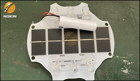 tachas solares panales