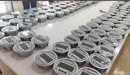 active solar road stud markers 