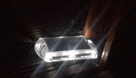 solar road stud marker