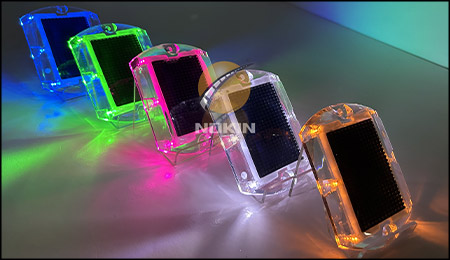 tachas solares plastica