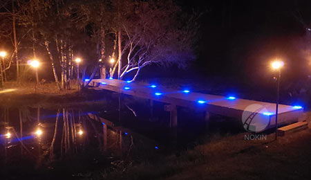 solar-road stud lights
