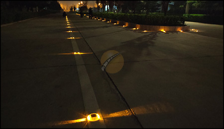 nokin-solar-road-stud-light