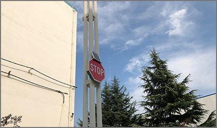 flashing stop sign
