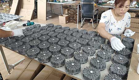 solar road stud maufacturer